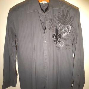 Dk gray button down w/embossed wings